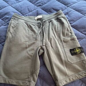 Stone Island bermuda short in gray